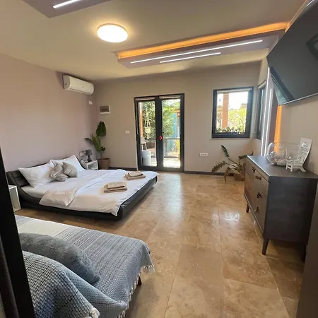 Maya Semesterbostad *