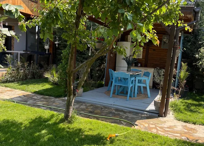 Maya Case de vacanță